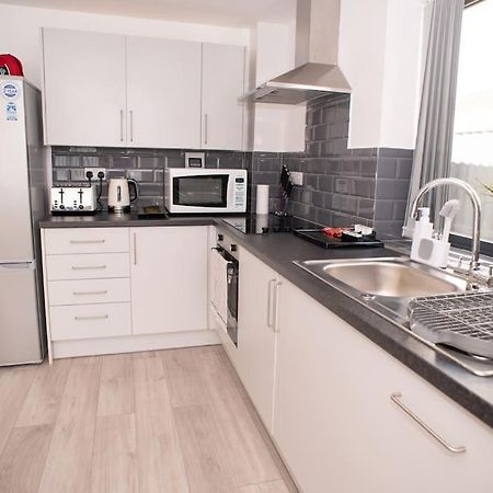 Maisy Lodge - Two Bed Lux Flat - Parking, Netflix, Wifi - Close To Blenheim Palace & Oxford - F2 Kidlington Exteriér fotografie