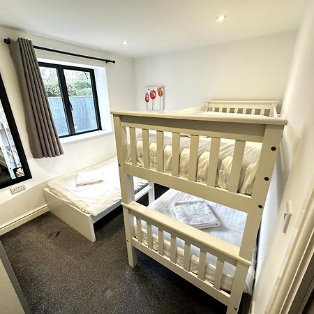 Maisy Lodge - Two Bed Lux Flat - Parking, Netflix, Wifi - Close To Blenheim Palace & Oxford - F2 Kidlington Exteriér fotografie